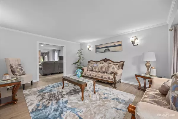 West Chicago, IL 60185,440 Cranesbill DR