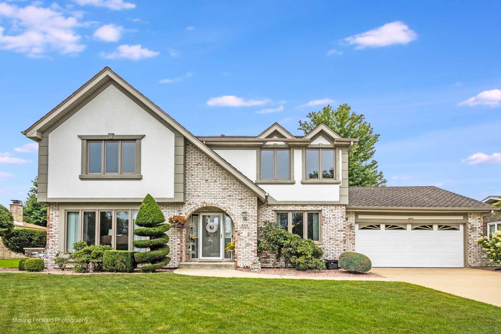 8319 Waterford DR, Tinley Park, IL 60477