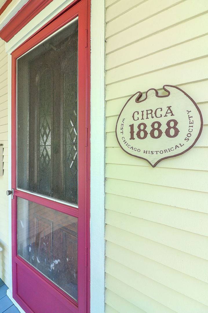 West Chicago, IL 60185,130 Sophia ST