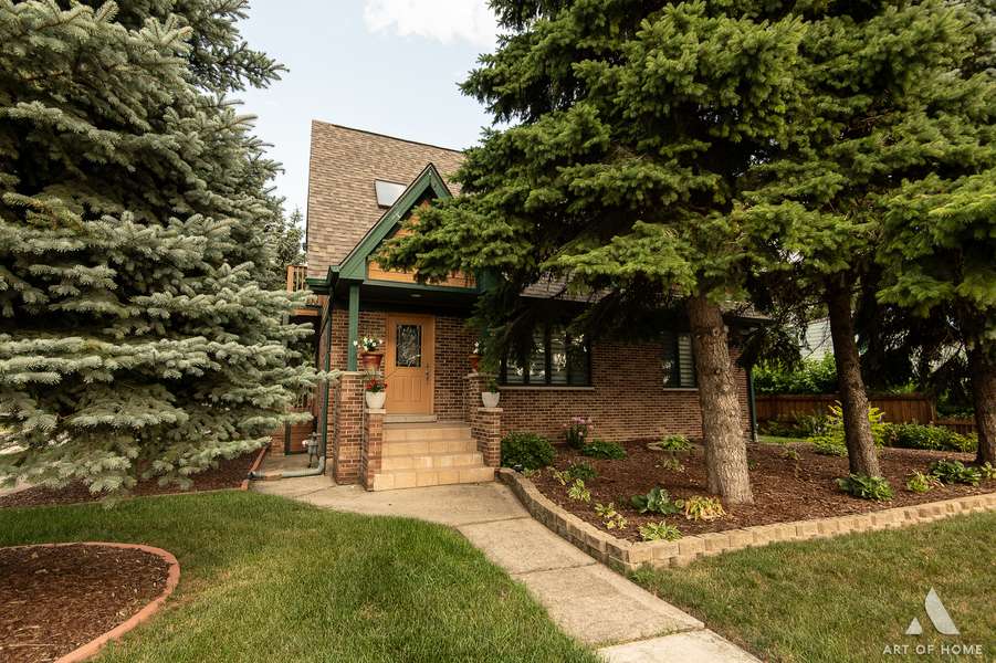 7801 S Thomas AVE, Bridgeview, IL 60455