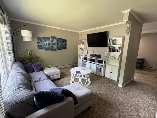 Oak Forest, IL 60452,5653 Dover RD