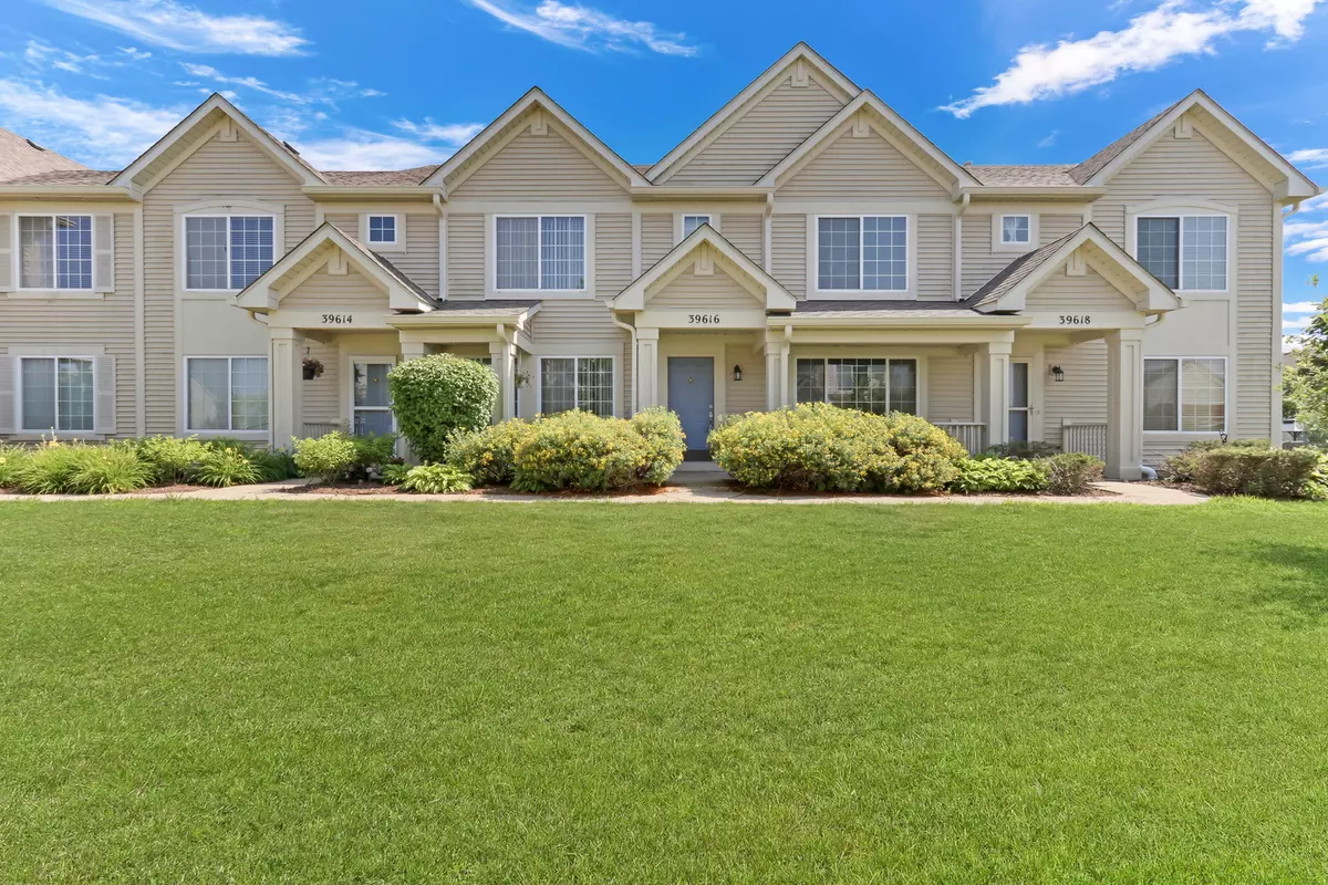 Beach Park, IL 60083,39616 N Warren LN