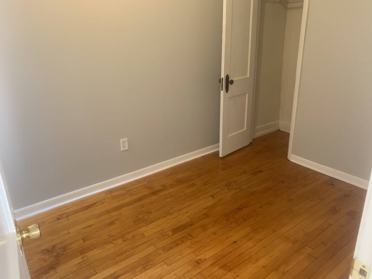 Chicago, IL 60622,1424 N Maplewood AVE #2R