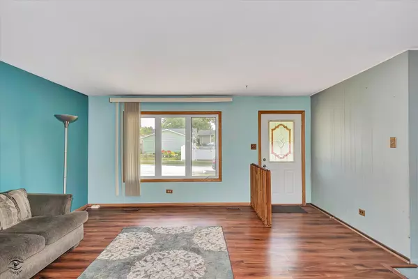 Oak Forest, IL 60452,5142 Elmwood RD