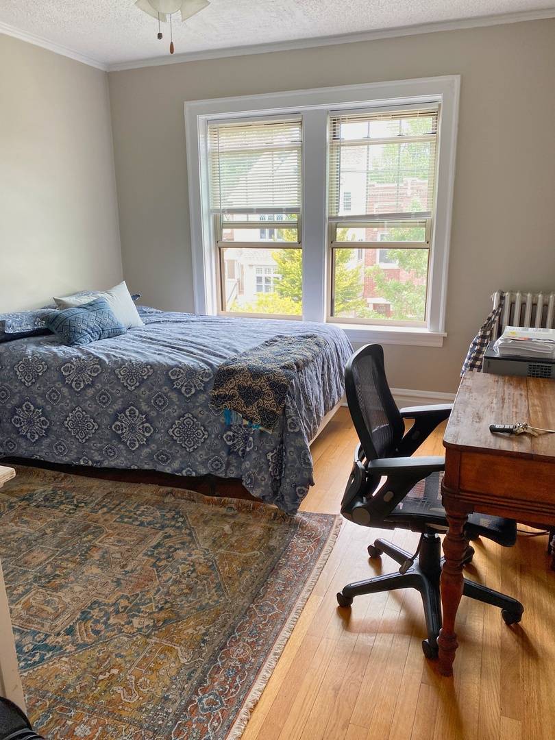 Evanston, IL 60202,318 Sherman AVE #2