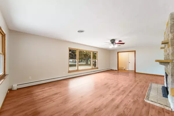 Mazon, IL 60444,502 8th ST
