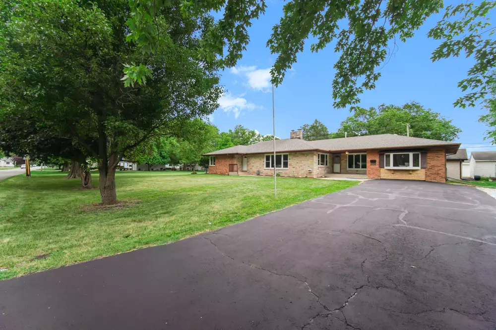 Mazon, IL 60444,502 8th ST