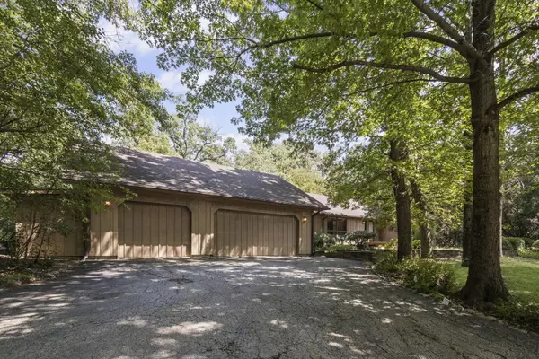 Hawthorn Woods, IL 60047,4 Brierwoods LN