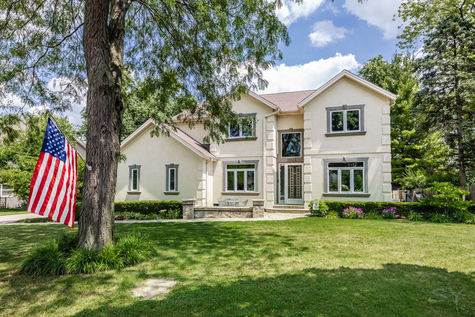 Arlington Heights, IL 60004,1611 N Evergreen AVE