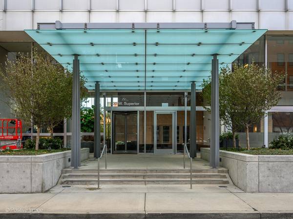 Chicago, IL 60654,500 W Superior ST #1202