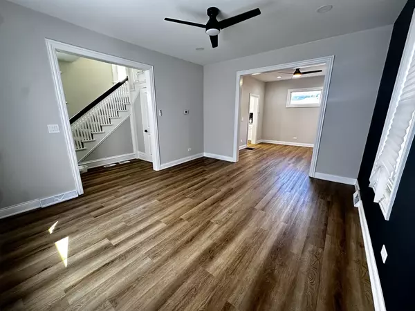 Aurora, IL 60506,524 WOODLAWN AVE