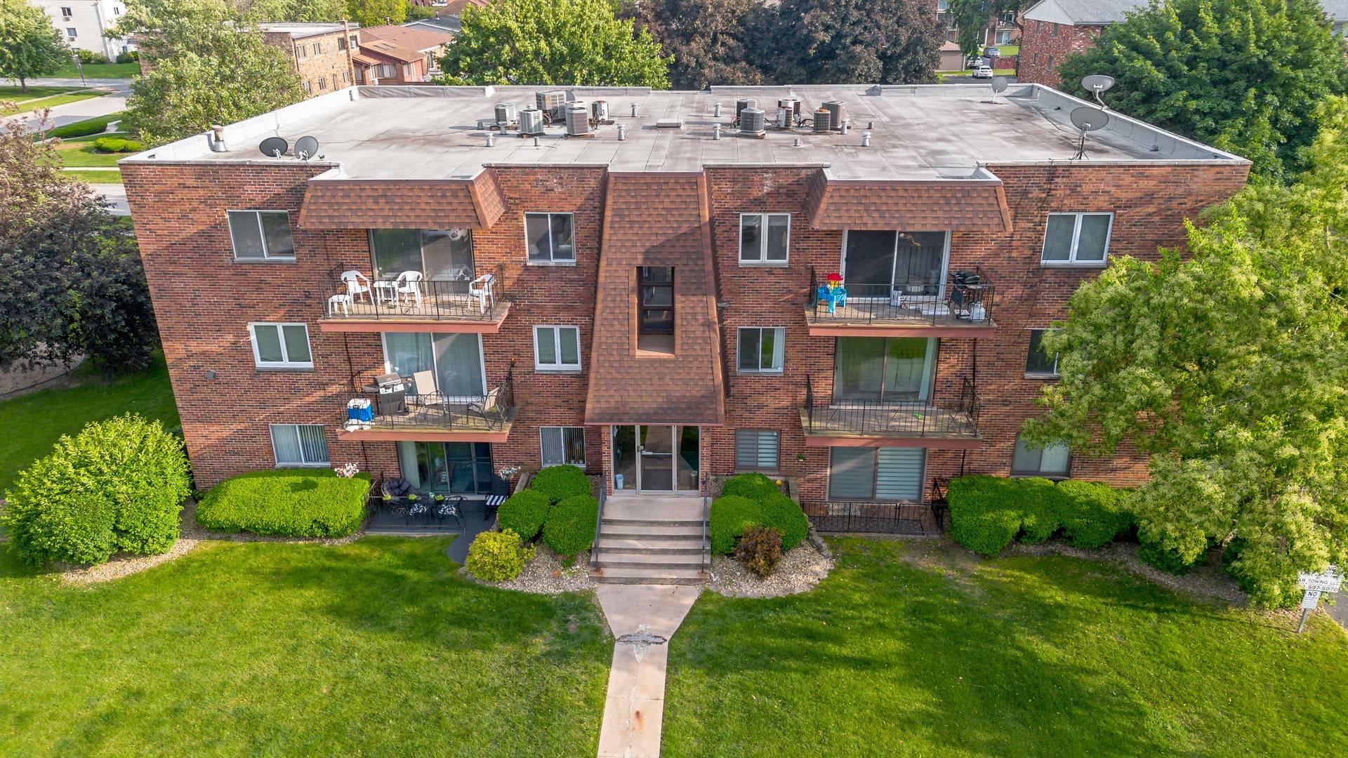 5704 128th ST #3D, Crestwood, IL 60418