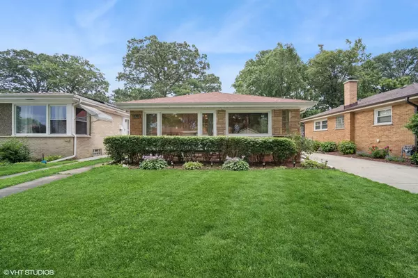 Morton Grove, IL 60053,8925 Meade AVE