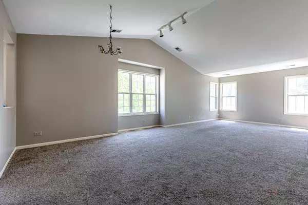Schaumburg, IL 60194,2847 Heatherwood DR #19112