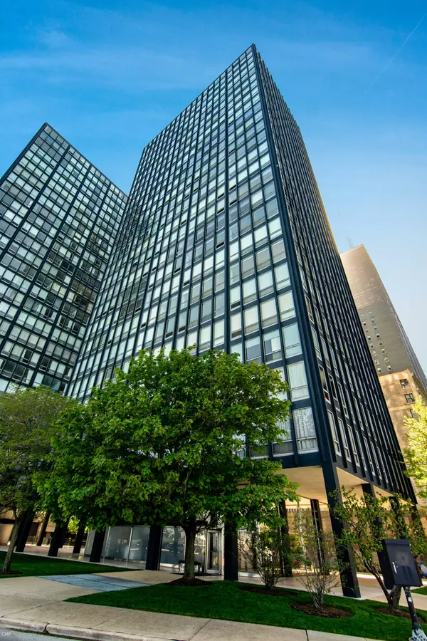 880 N Lake Shore DR #17G, Chicago, IL 60611