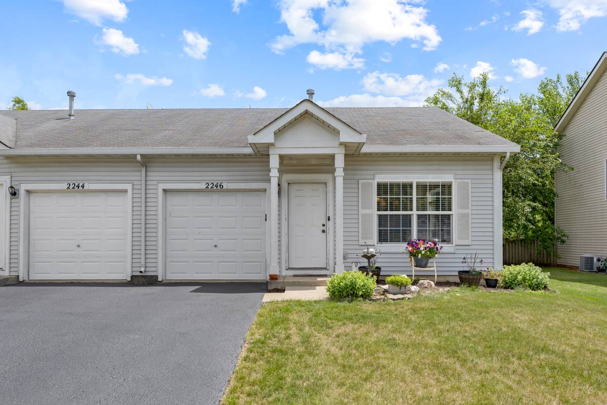 2246 Margaret DR #2246, Montgomery, IL 60538