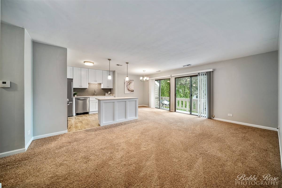 Schaumburg, IL 60193,115 Sussex CIR #C2