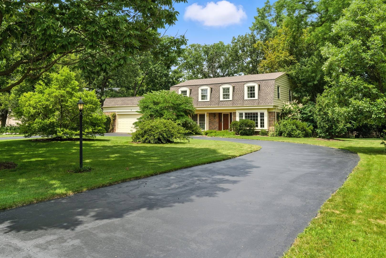 Lincolnshire, IL 60069,8 Royal CT