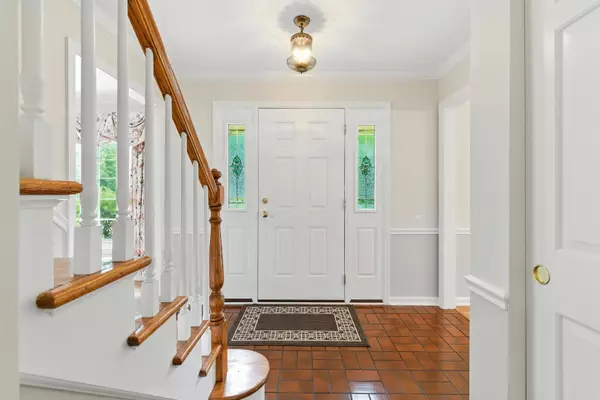 Lincolnshire, IL 60069,8 Royal CT