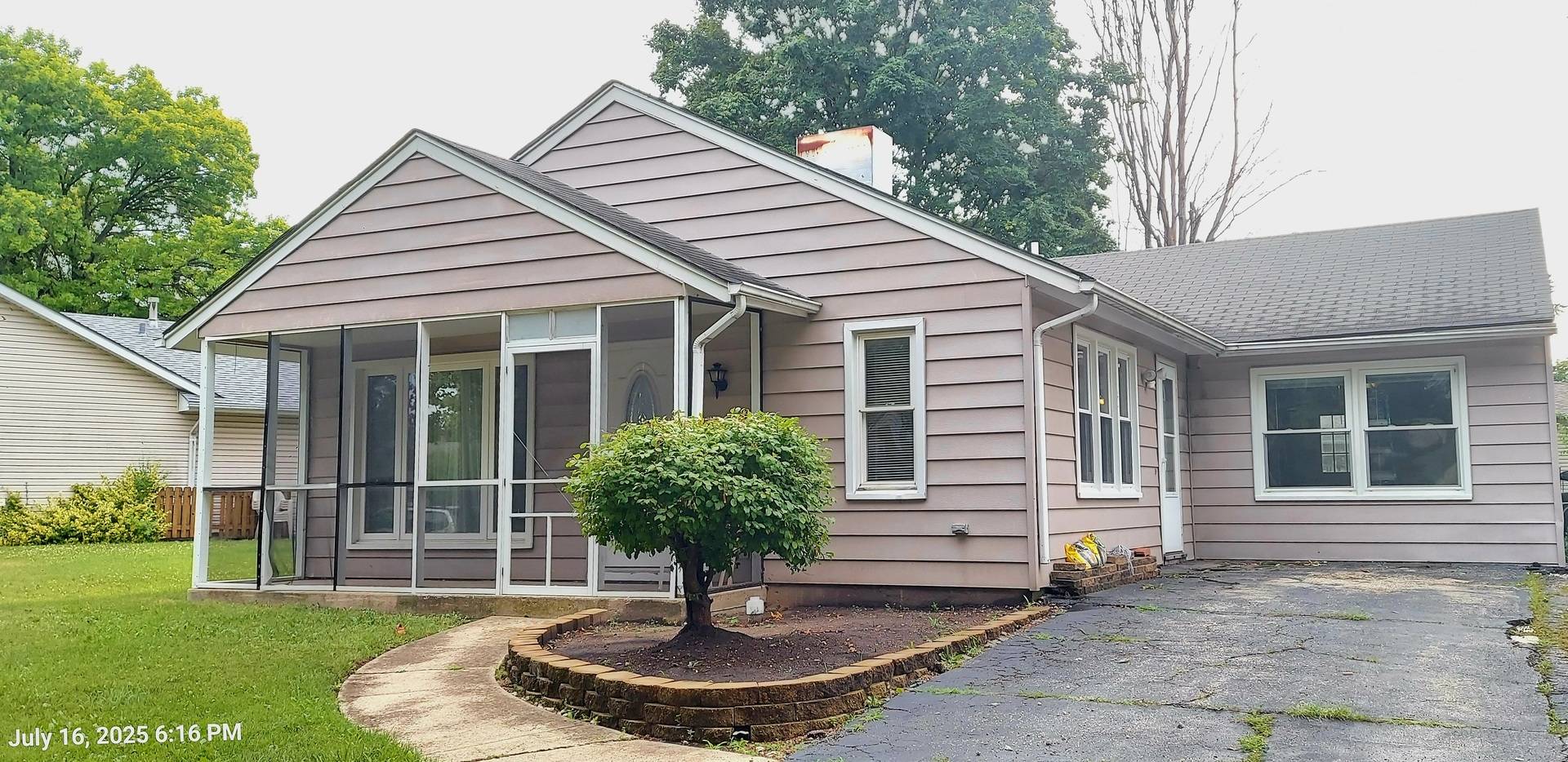 Montgomery, IL 60538,70 Eastfield RD