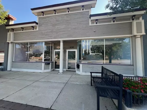 Crystal Lake, IL 60014,436 W Virginia ST #436-438