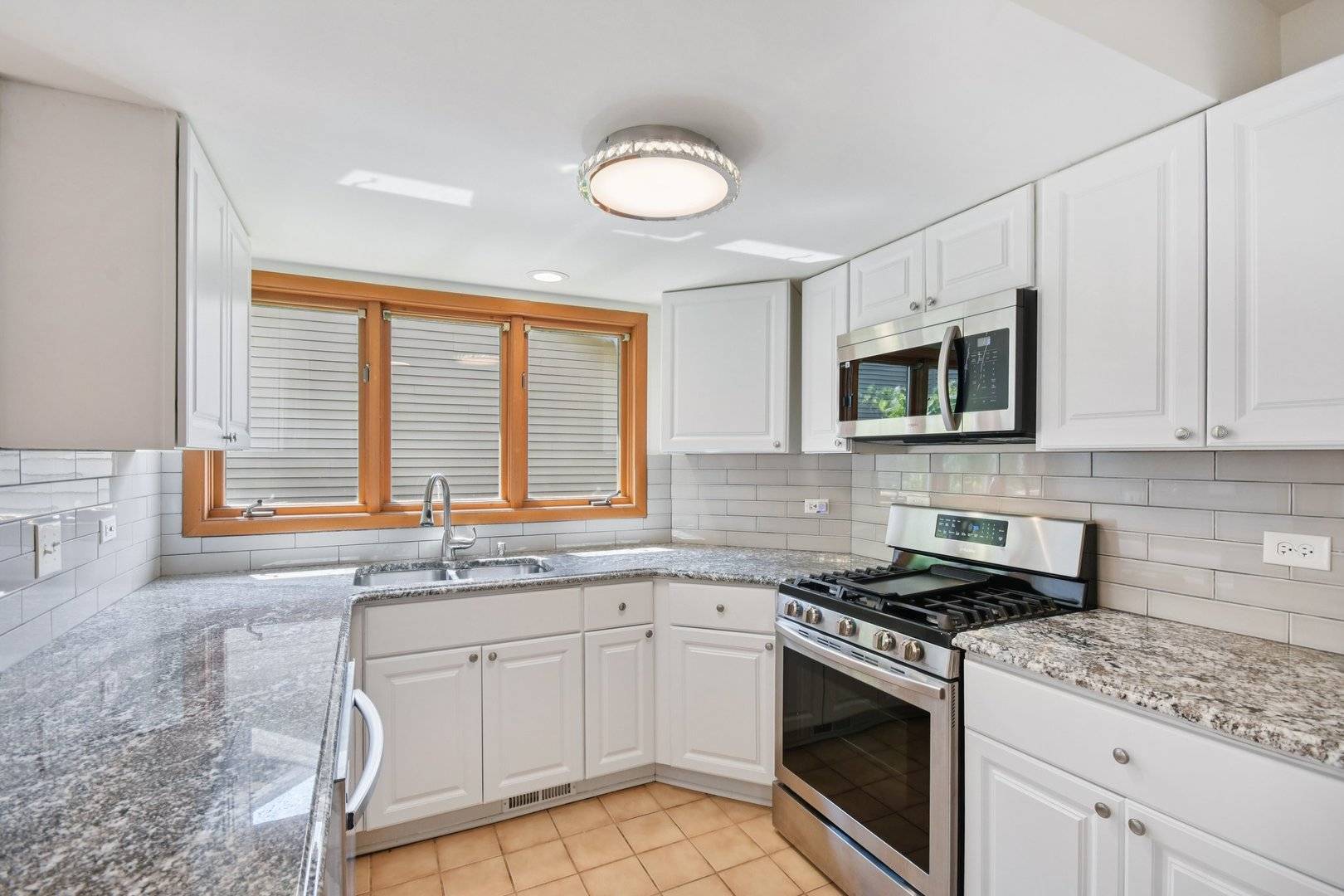 Lisle, IL 60532,2101 Babst CT