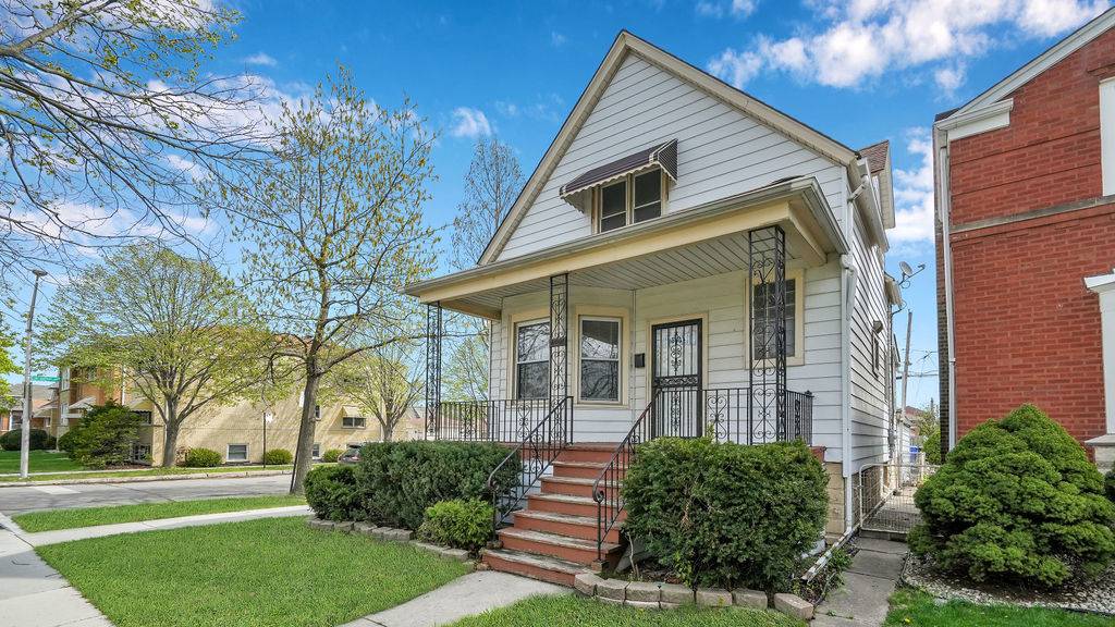 6001 S Kilbourn AVE, Chicago, IL 60629