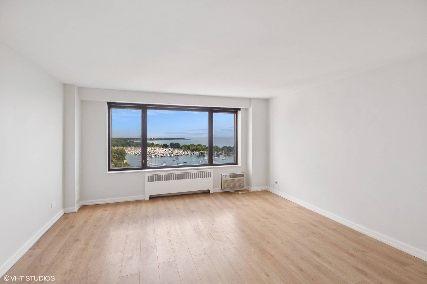 Chicago, IL 60657,3100 N Lake Shore DR #1810