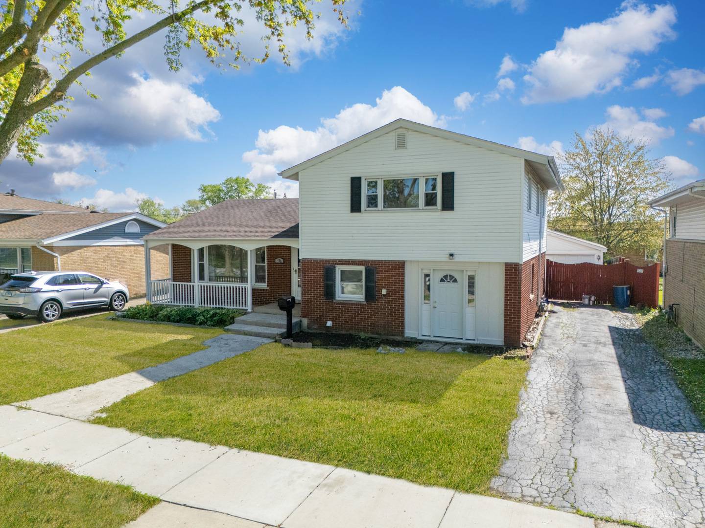 Chicago Heights, IL 60411,135 N Floyd LN