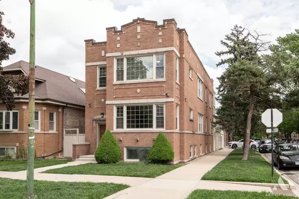 3301 N Kilbourn AVE #2, Chicago, IL 60641