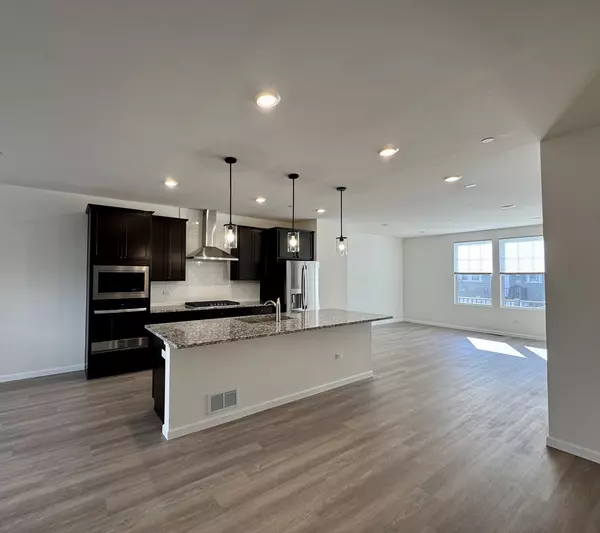 Libertyville, IL 60048,155 Yorktown CT #0