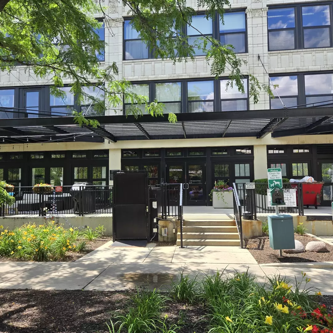 Chicago, IL 60608,1111 W 15TH ST #228
