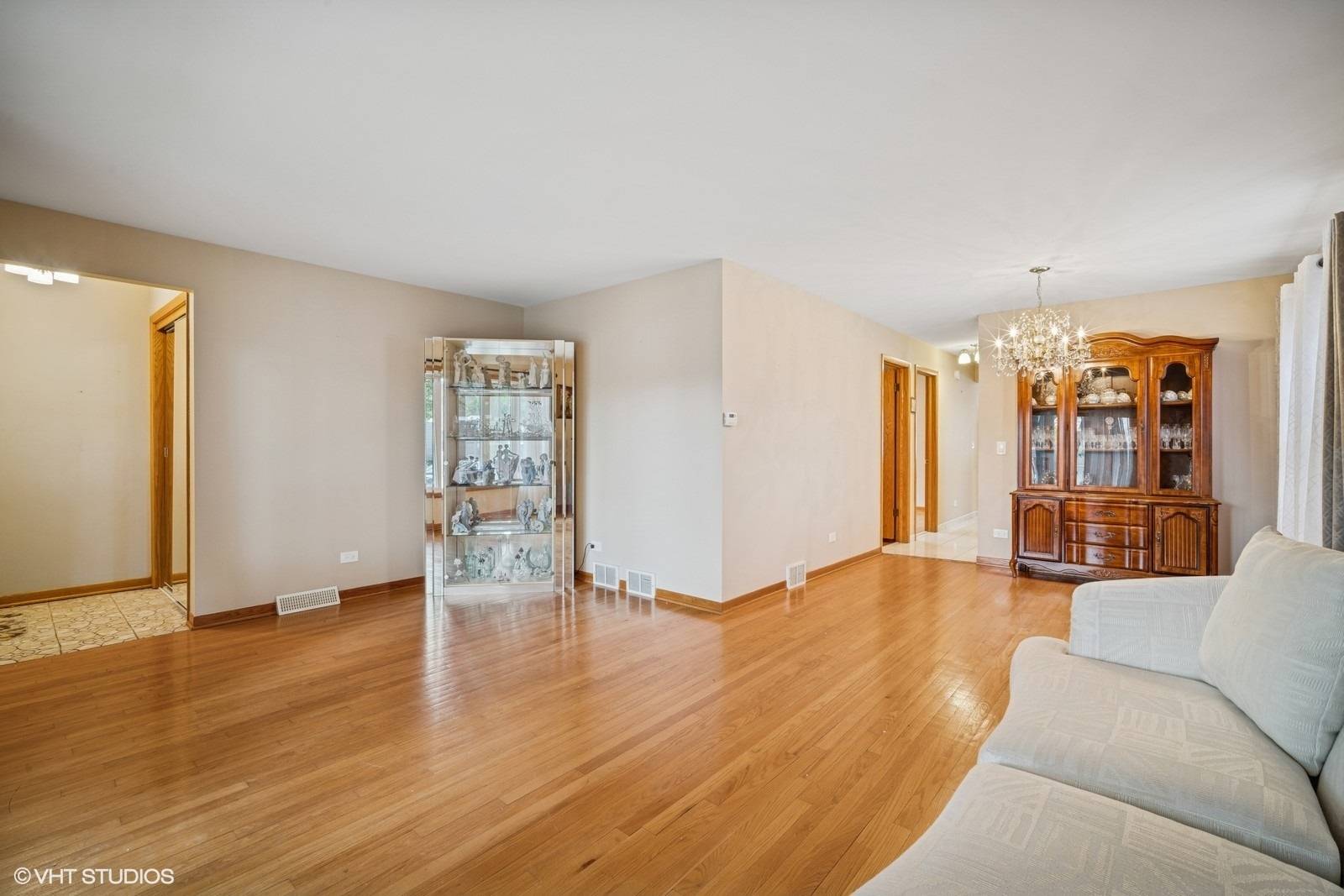 Chicago, IL 60634,3231 N Osage AVE
