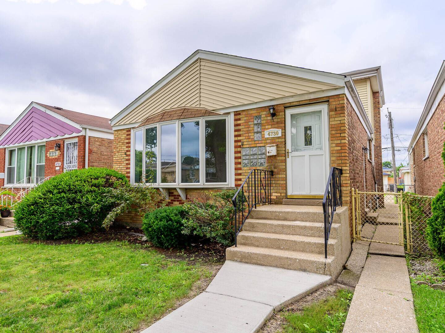 4730 S Lawler AVE, Chicago, IL 60638