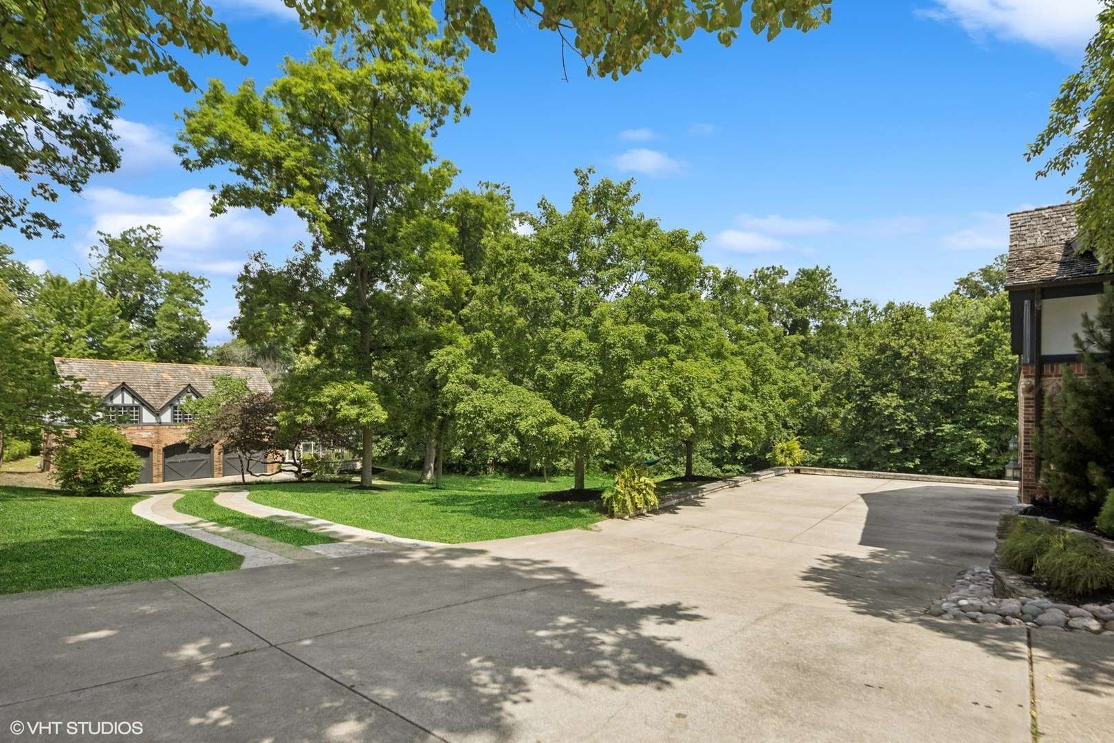 Glen Ellyn, IL 60137,1030 CRESCENT BLVD
