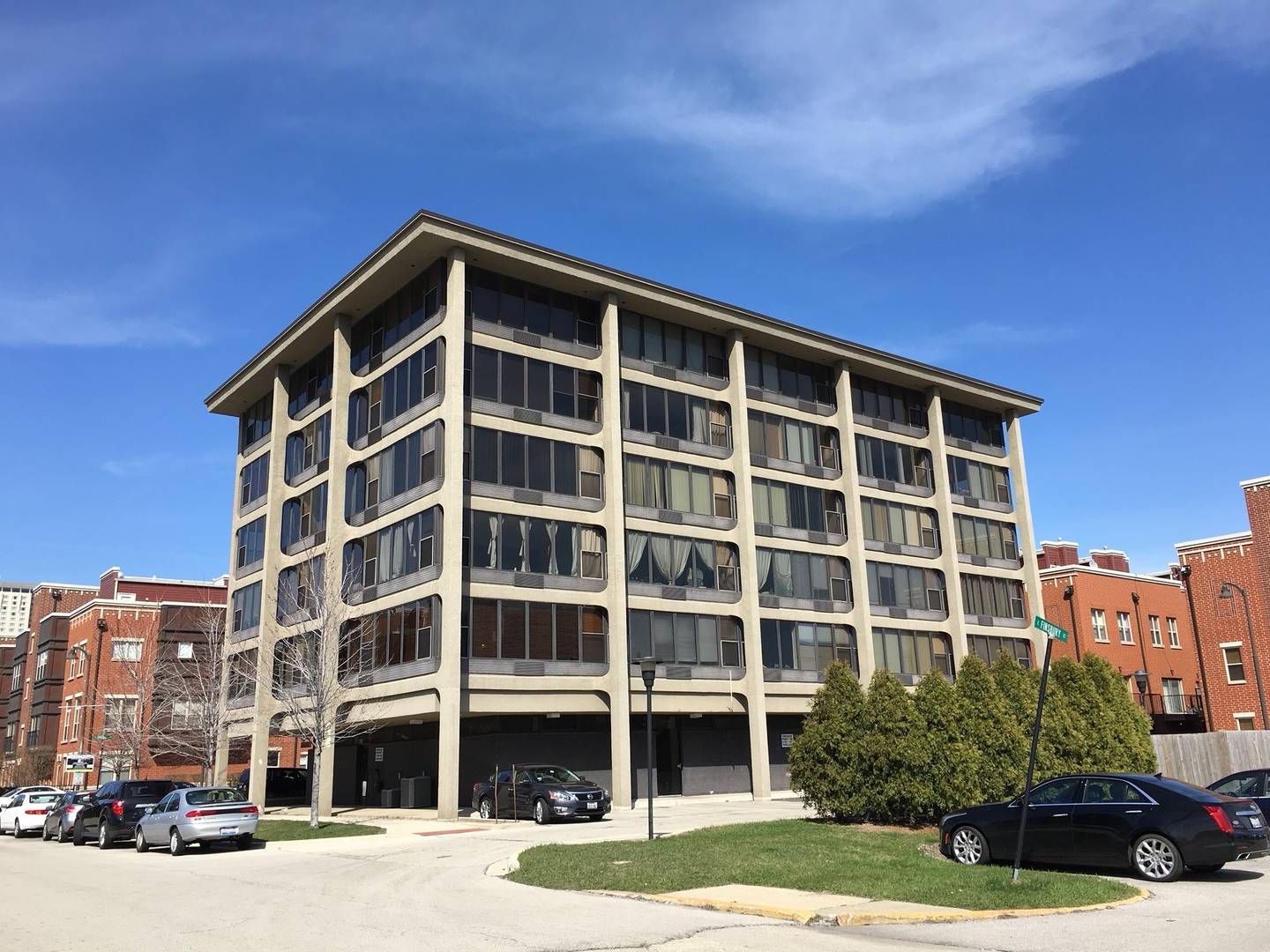 345 E Eastgate PL #203, Chicago, IL 60616