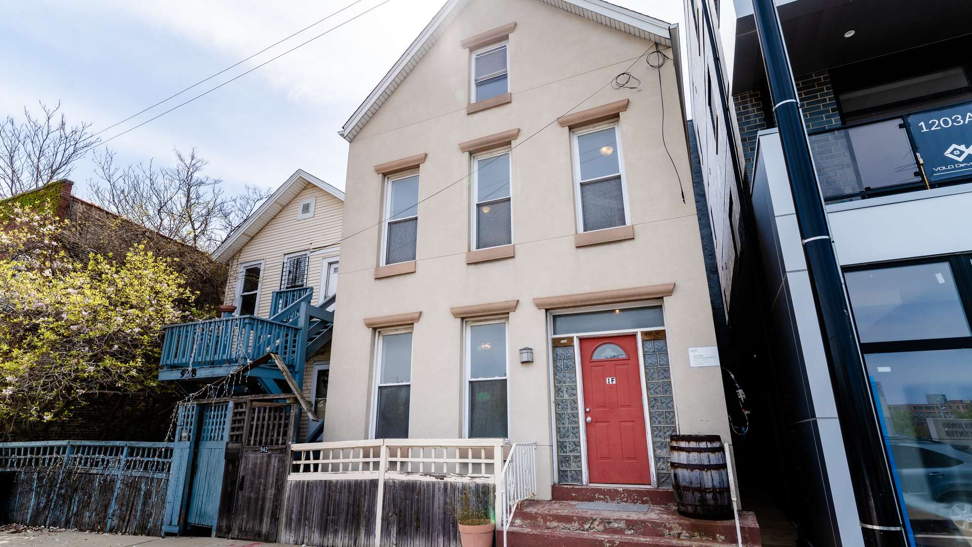 942 N Elston AVE #2R, Chicago, IL 60642