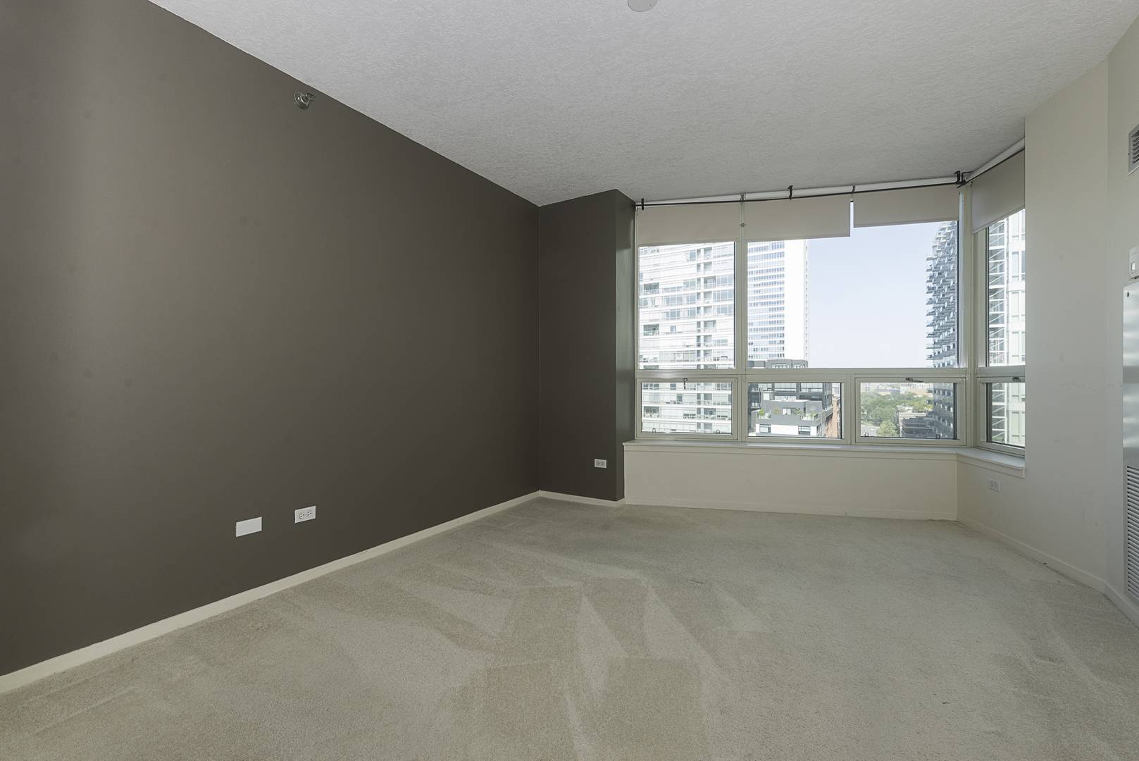 Chicago, IL 60654,600 N KINGSBURY ST #1007