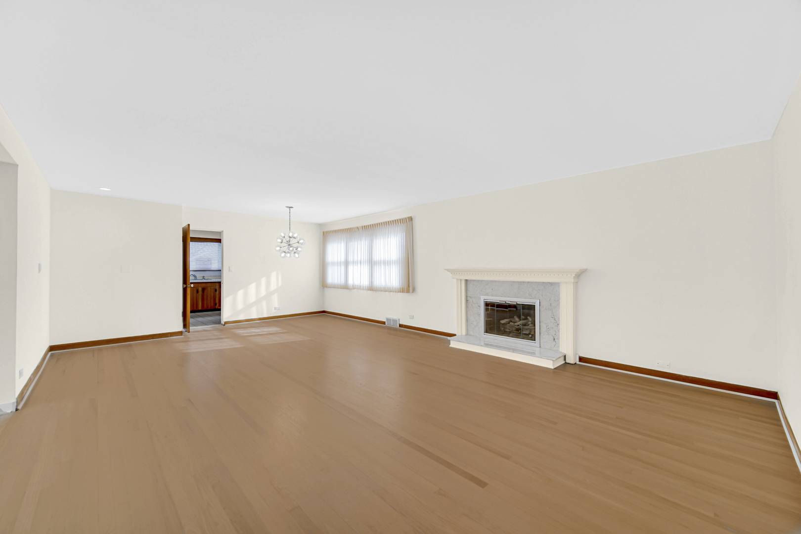 Arlington Heights, IL 60004,302 N Lincoln LN