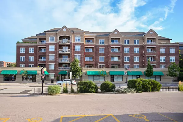 570 Crescent BLVD #403, Glen Ellyn, IL 60137