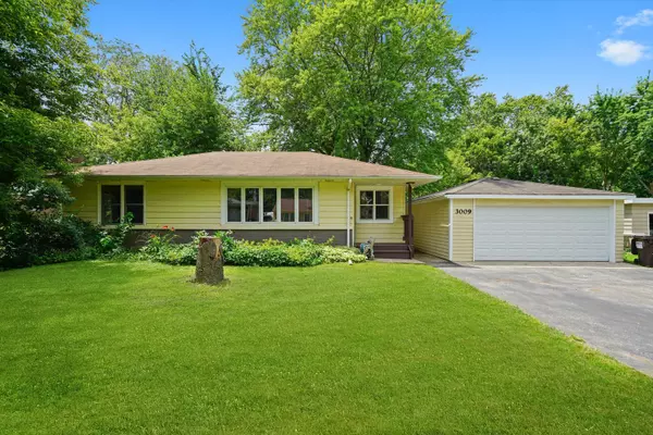 3009 Mary LN, Mchenry, IL 60050