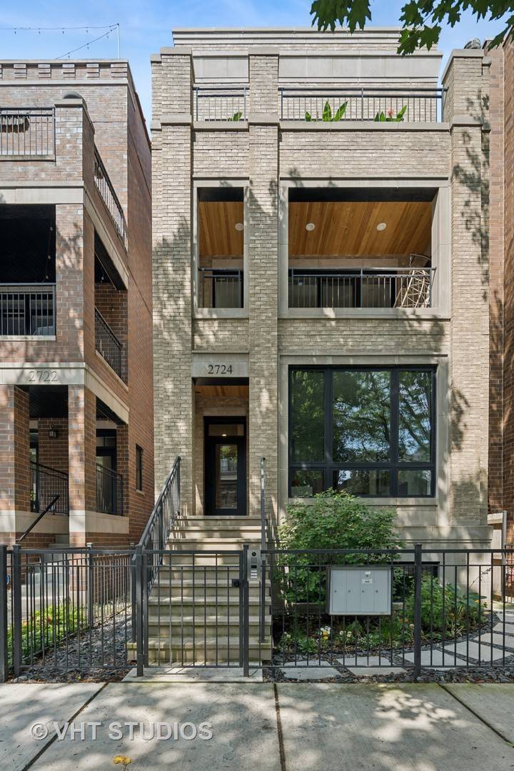 2724 N Wayne AVE #3, Chicago, IL 60614