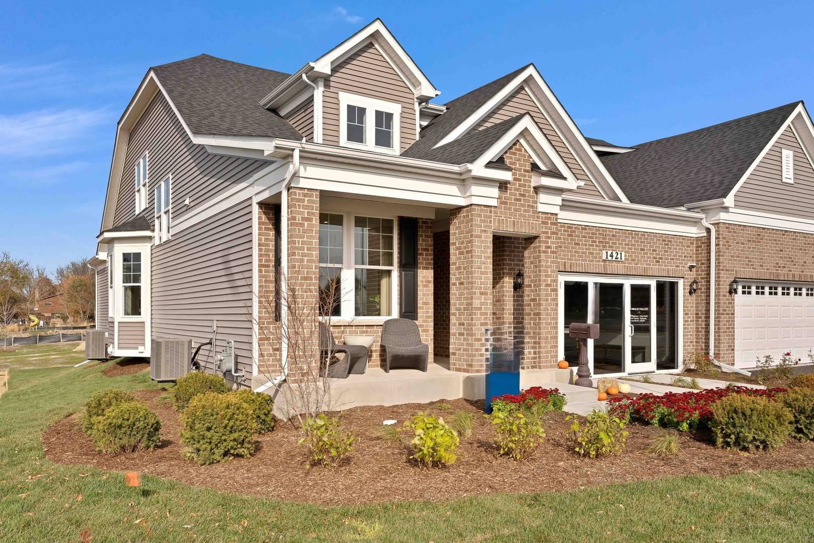 1430 Preserve DR #29, Carol Stream, IL 60188