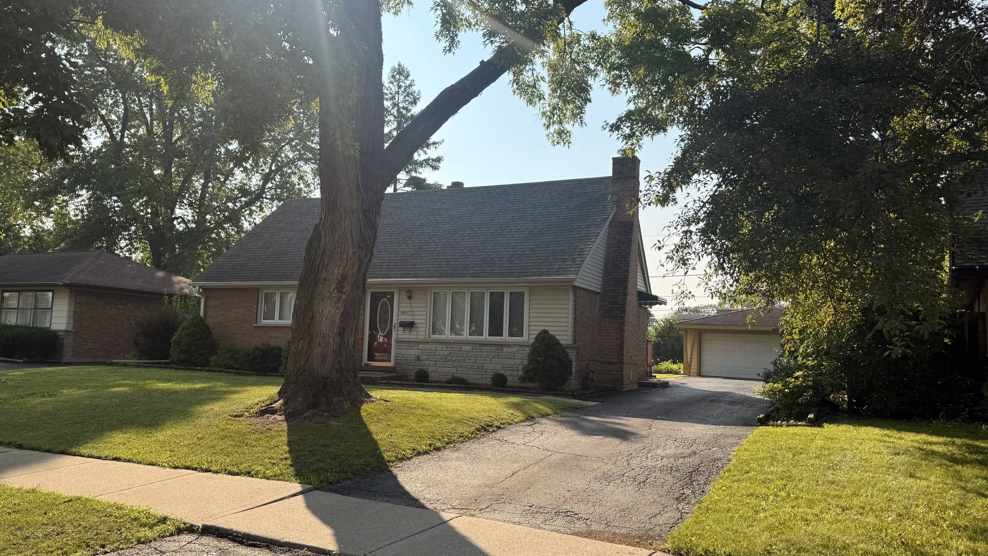 8937 Southfield DR, Bridgeview, IL 60455