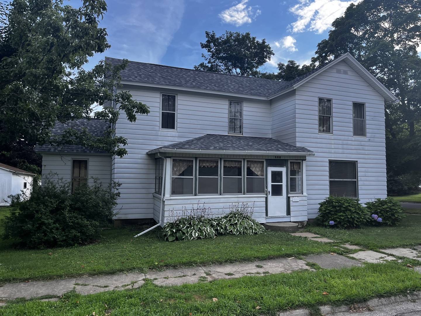 201 E Morris ST, Morrison, IL 61270