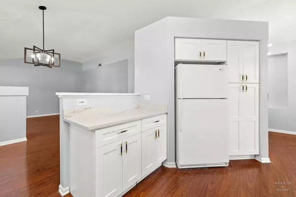 Crystal Lake, IL 60014,9521 Georgetown LN