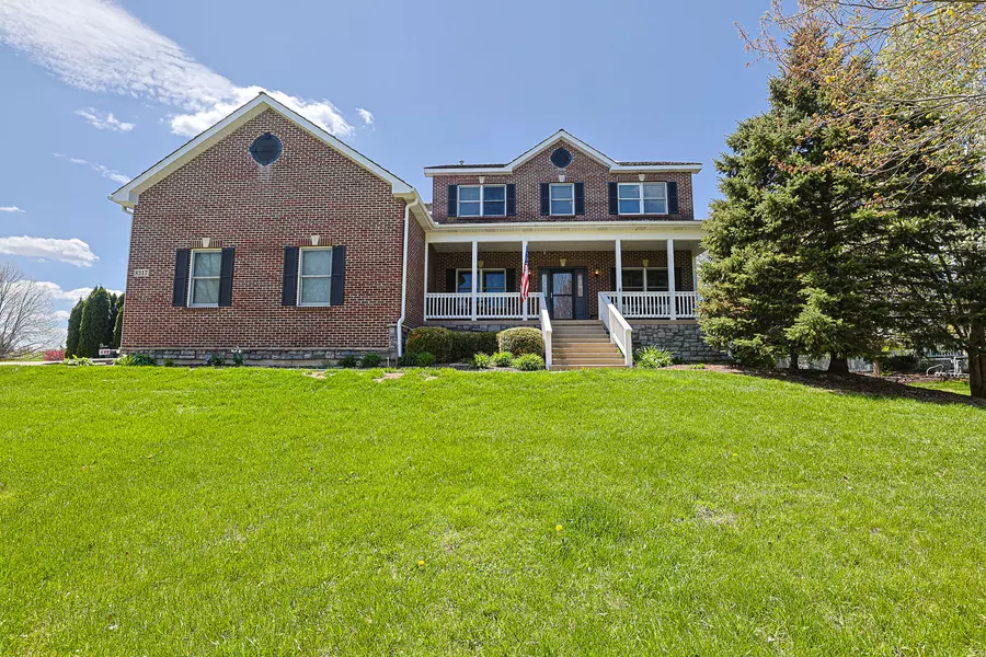8317 Appaloosa LN, Spring Grove, IL 60081