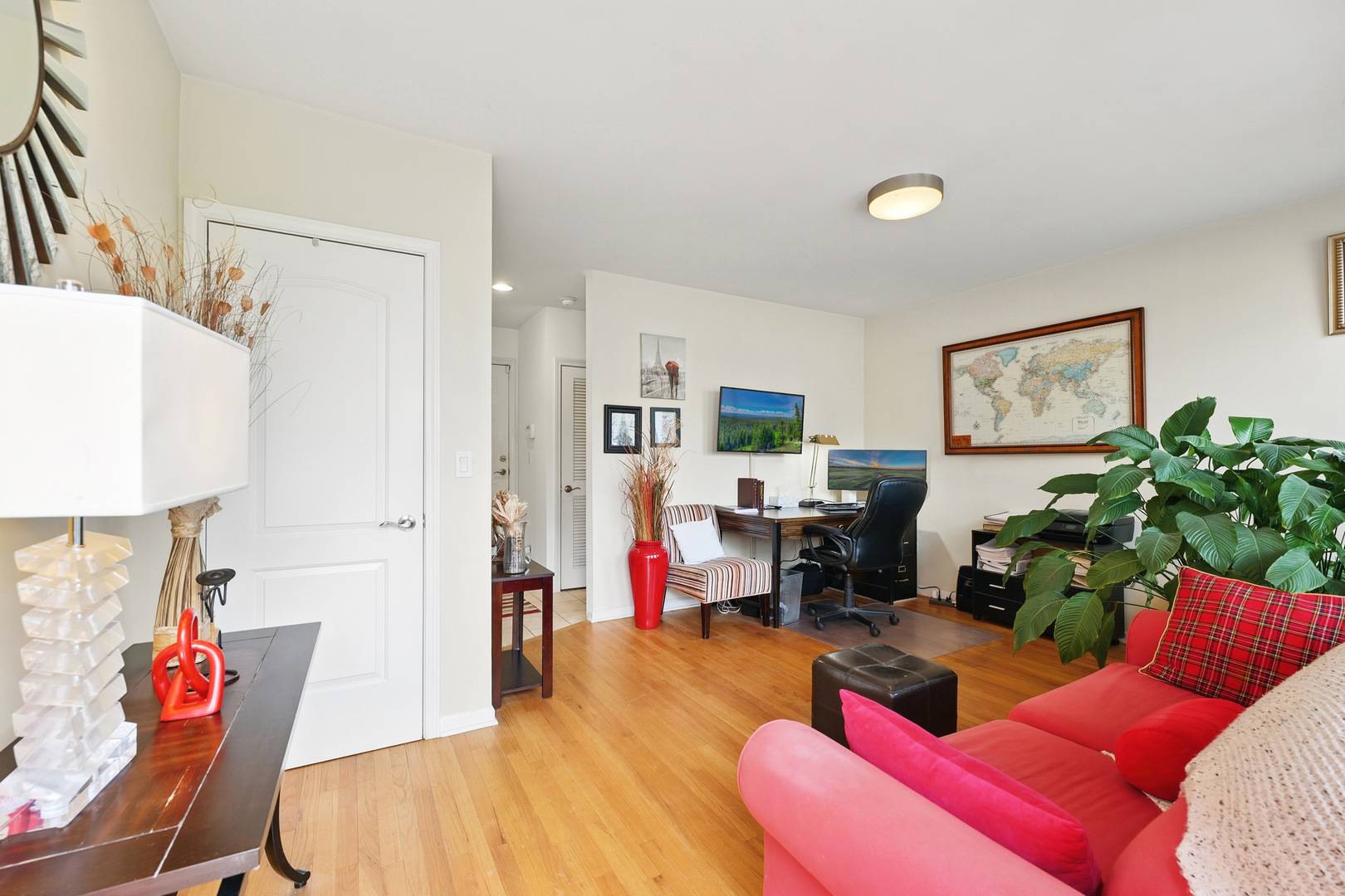 Chicago, IL 60616,308 E 25TH PL