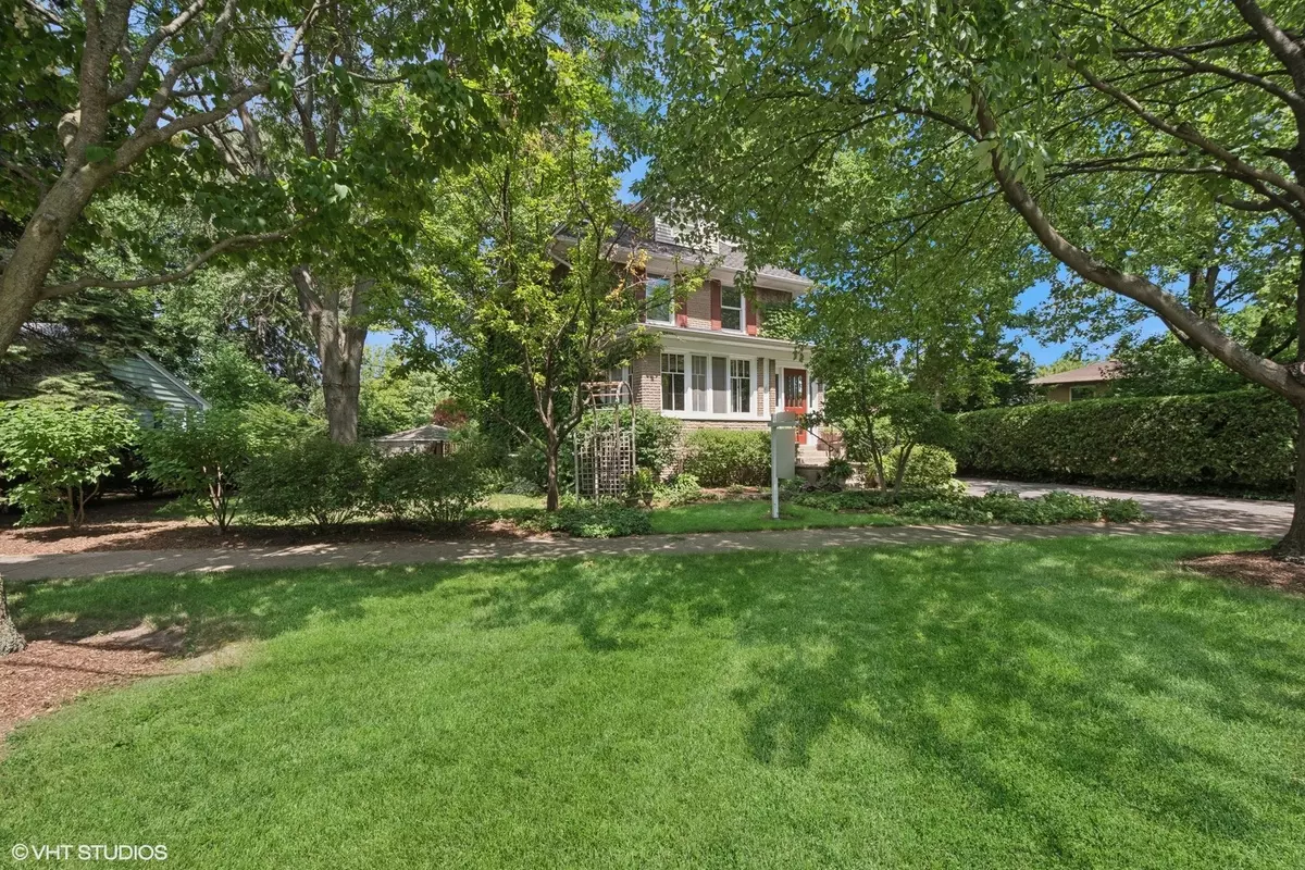 Wilmette, IL 60091,2040 Old Glenview RD