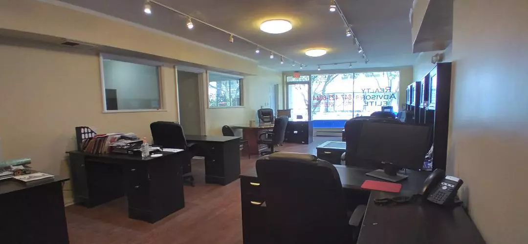 Skokie, IL 60076,4023 Church ST